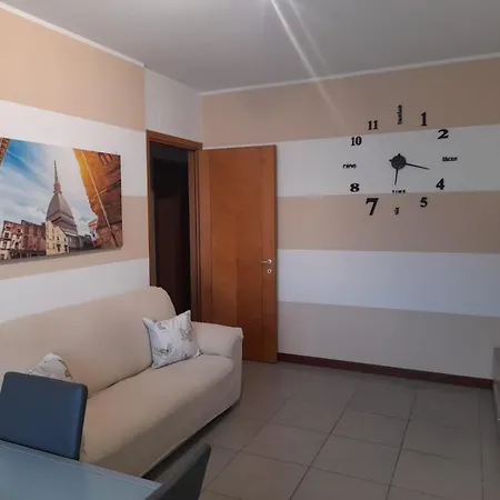 Relax Preserasca-modern Apartment-borgo Mercato-moncalieri Appartement